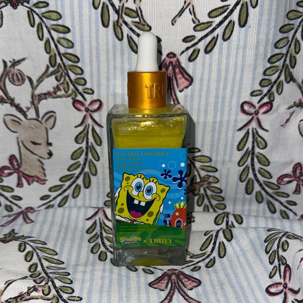TRULY - SpongeBob Golden Pineapple Body Serum